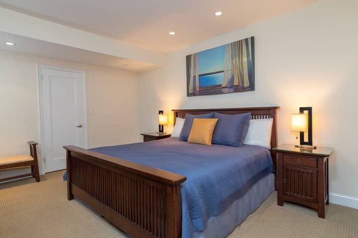 Room 10 of 184