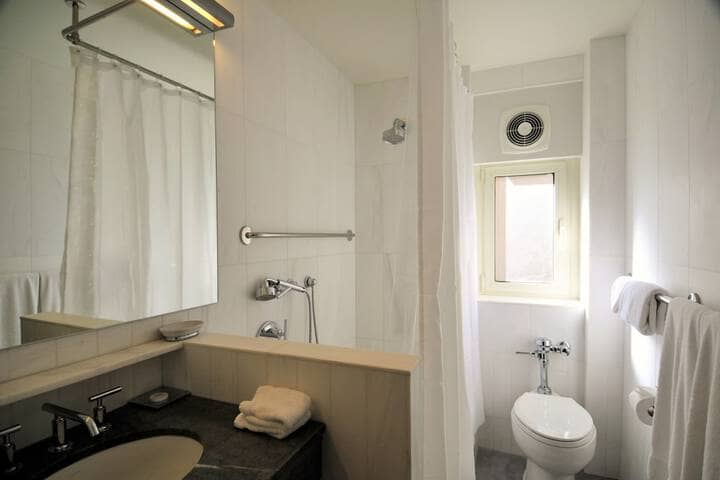Room 155 of 184