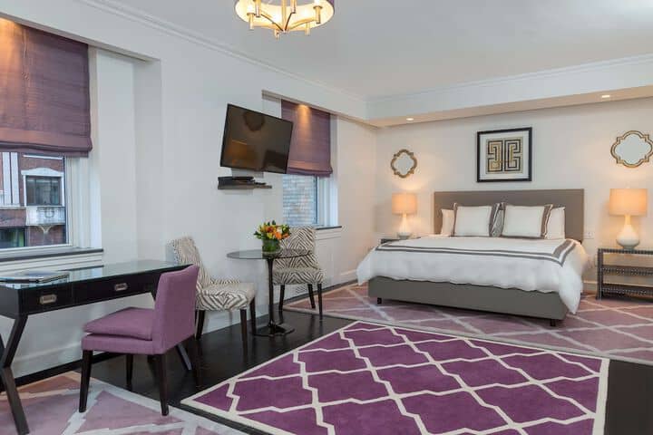 Room 65 of 184