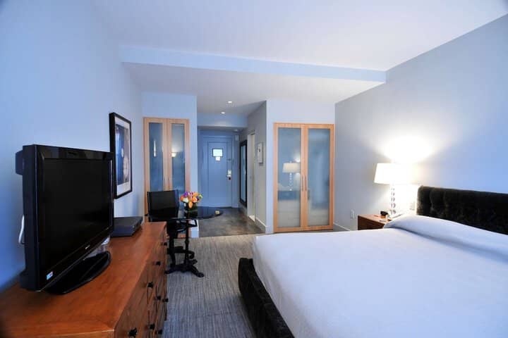 Room 62 of 184
