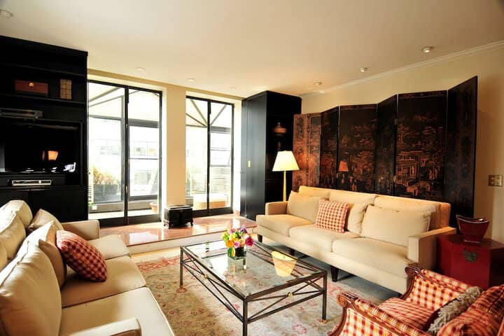 Room 55 of 184
